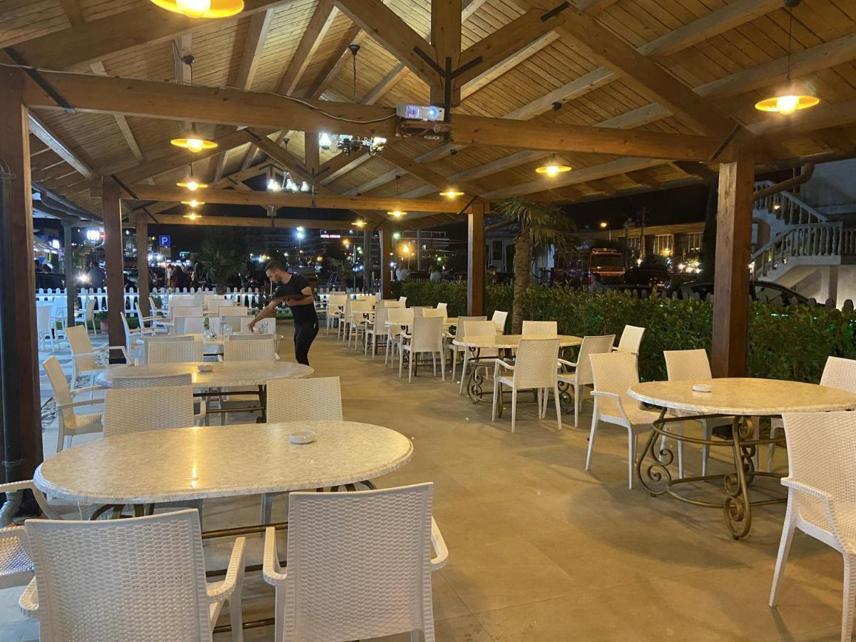 Center Park 호텔 Velipojë 외부 사진